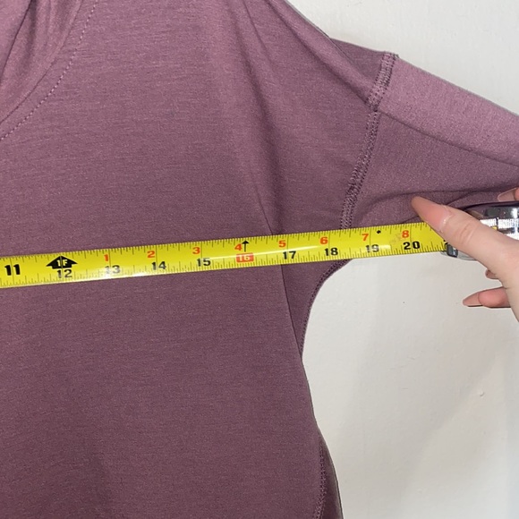 🎱Mauve Champion hoodie! - Picture 10 of 10